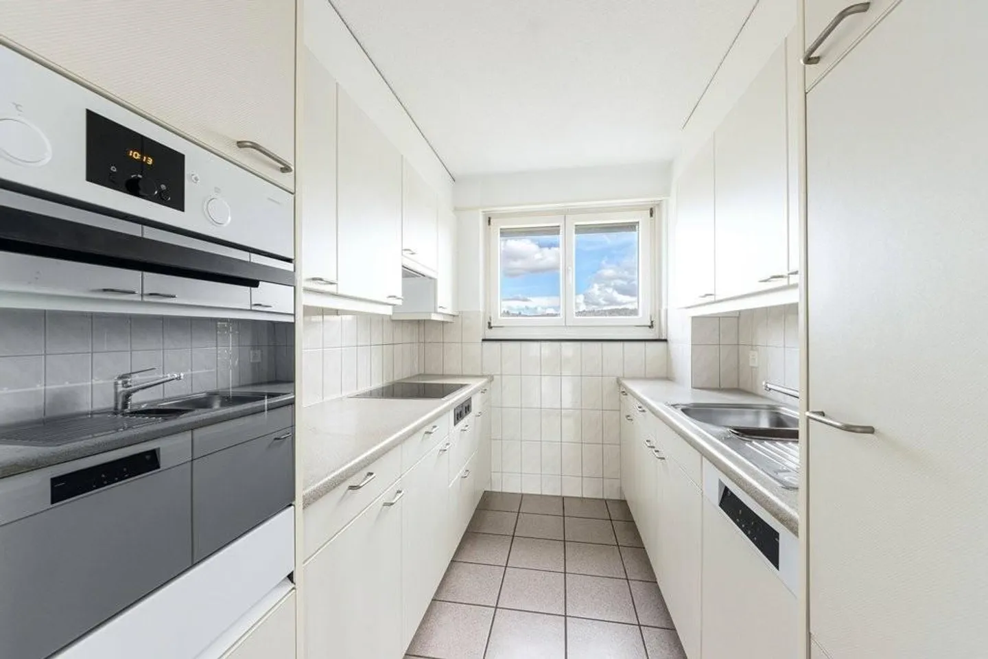 RENT WITHOUT DEPOSIT - Apartment with a beautiful view - Photo 5 of 8