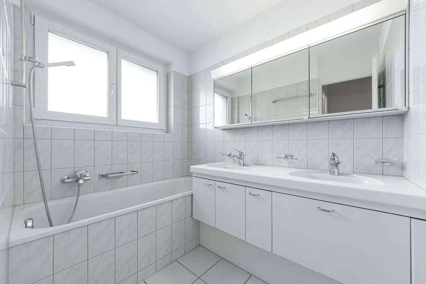 RENT WITHOUT DEPOSIT - Apartment with a beautiful view - Photo 6 of 8