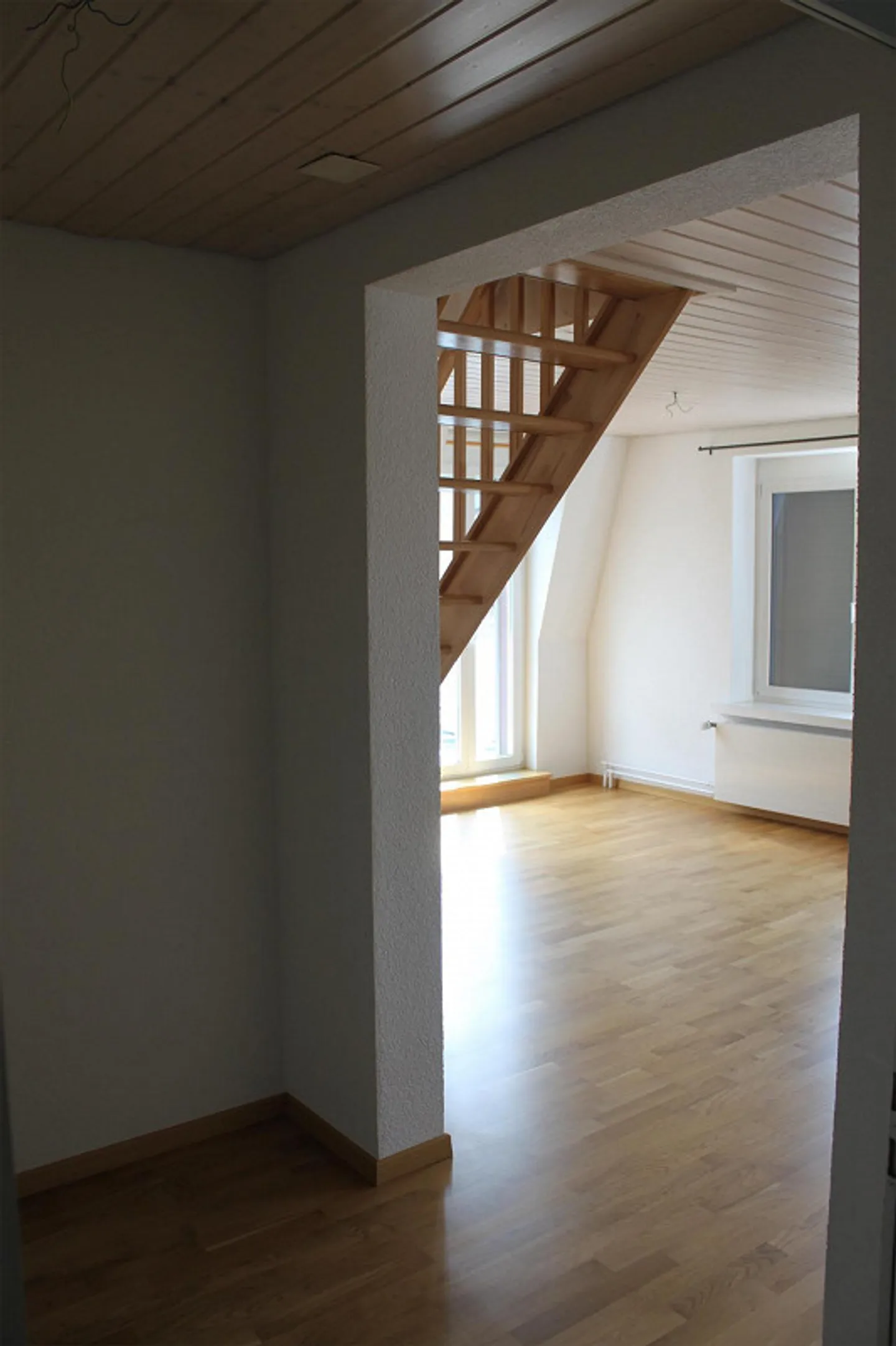 Penthouse avec ascenseur et climatisation - Photo 6 sur 25