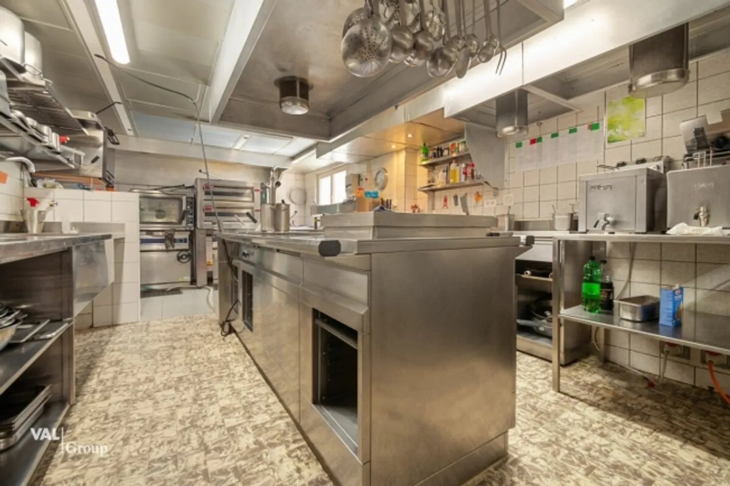 Perfect foundation for ambitious restaurateurs - Photo 6 of 13