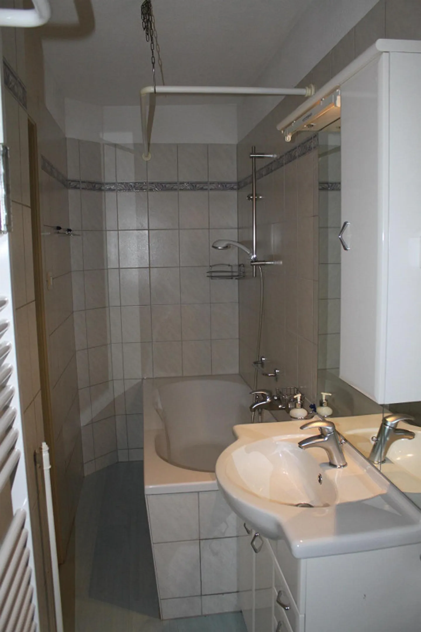 Penthouse avec ascenseur et climatisation - Photo 23 sur 25