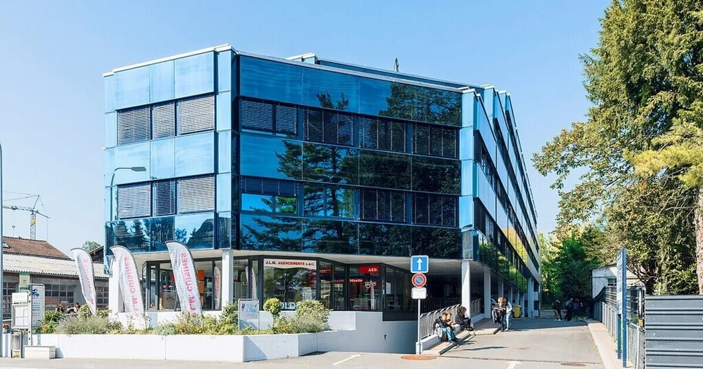 Office space of 93m2 just steps from downtown Morges - Photo 1 of 3