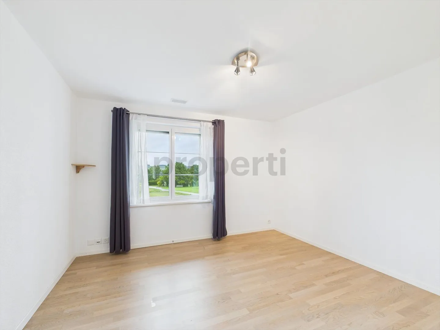 Ampio appartamento di 4,5 locali a Thalheim an der Thur - Foto 7 di 12