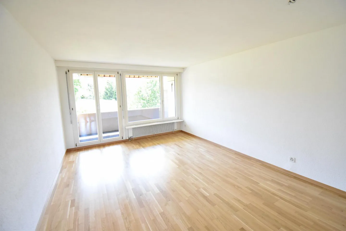 Vivre avec vue sur la verdure, appartement de 3,5 pièces à l'ouest de la ville - Photo 5 sur 7