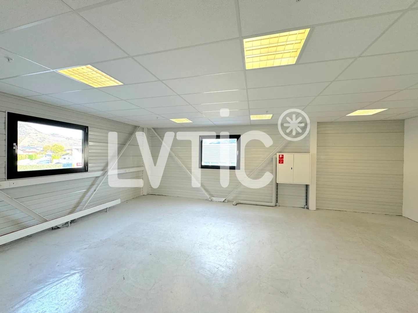 Showroom, Büros, Räumlichkeiten von 250 m2 zur Miete in Conthey - Foto 6 von 9