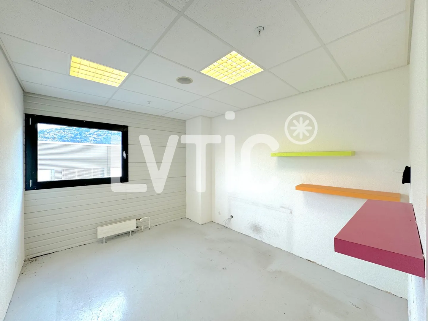Showroom, Büros, Räumlichkeiten von 250 m2 zur Miete in Conthey - Foto 4 von 9