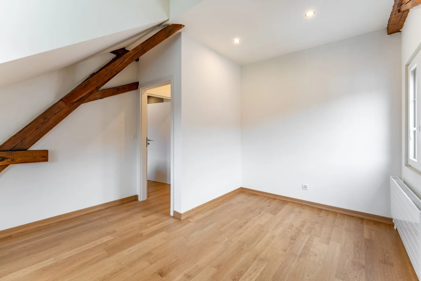 Kernsaniertes Wohn- & Geschäftshaus mit Charakter - zentrumsnah in Mumpf - Foto 10 von 16