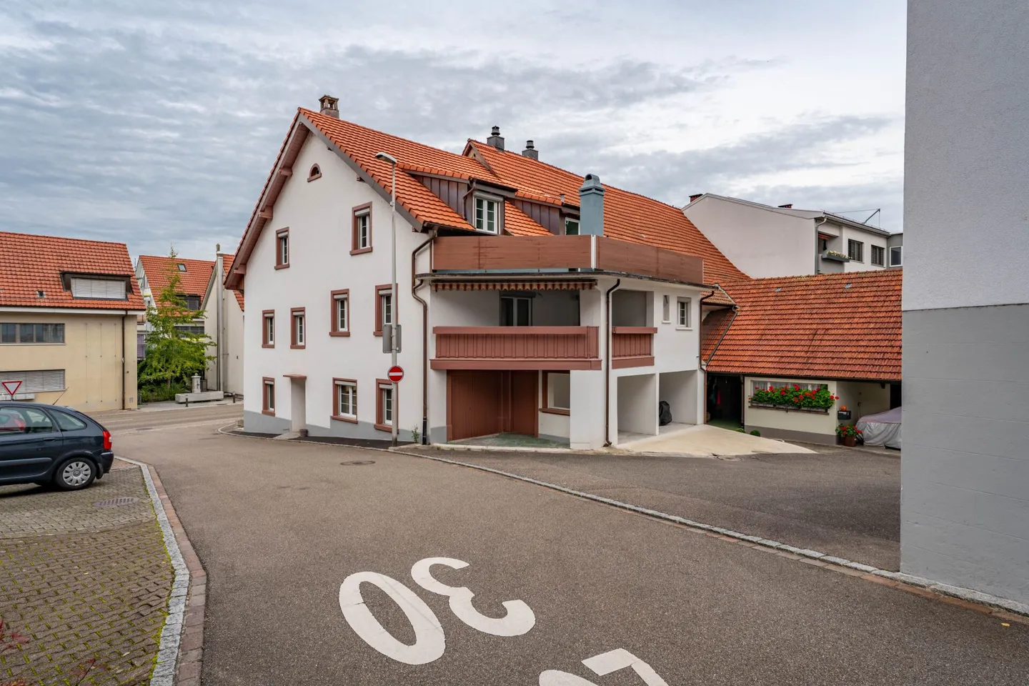 Kernsaniertes Wohn- & Geschäftshaus mit Charakter - zentrumsnah in Mumpf - Foto 3 von 16