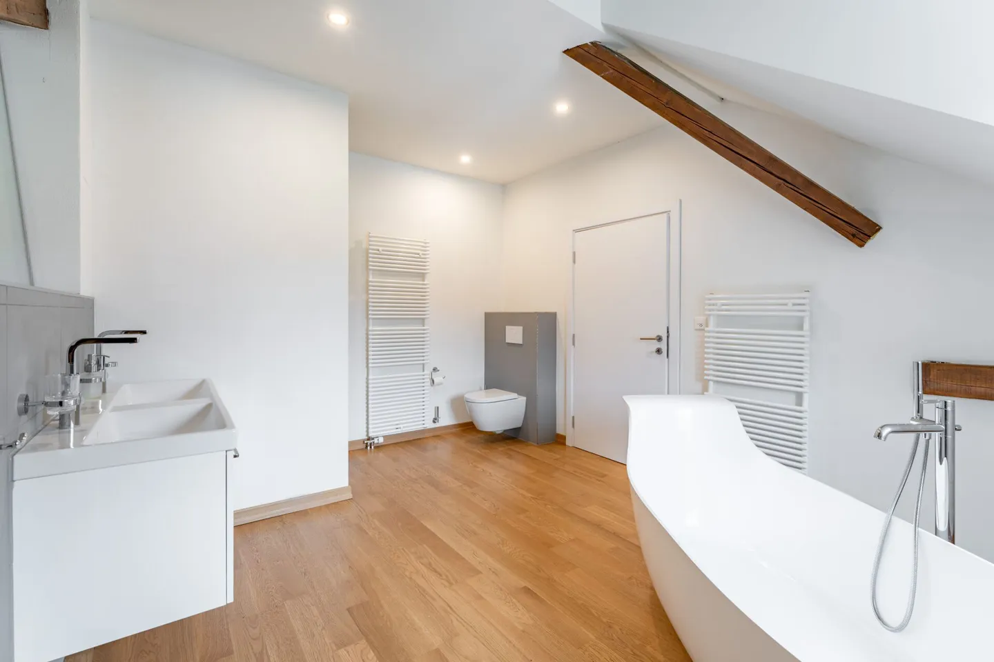 Kernsaniertes Wohn- & Geschäftshaus mit Charakter - zentrumsnah in Mumpf - Foto 12 von 16