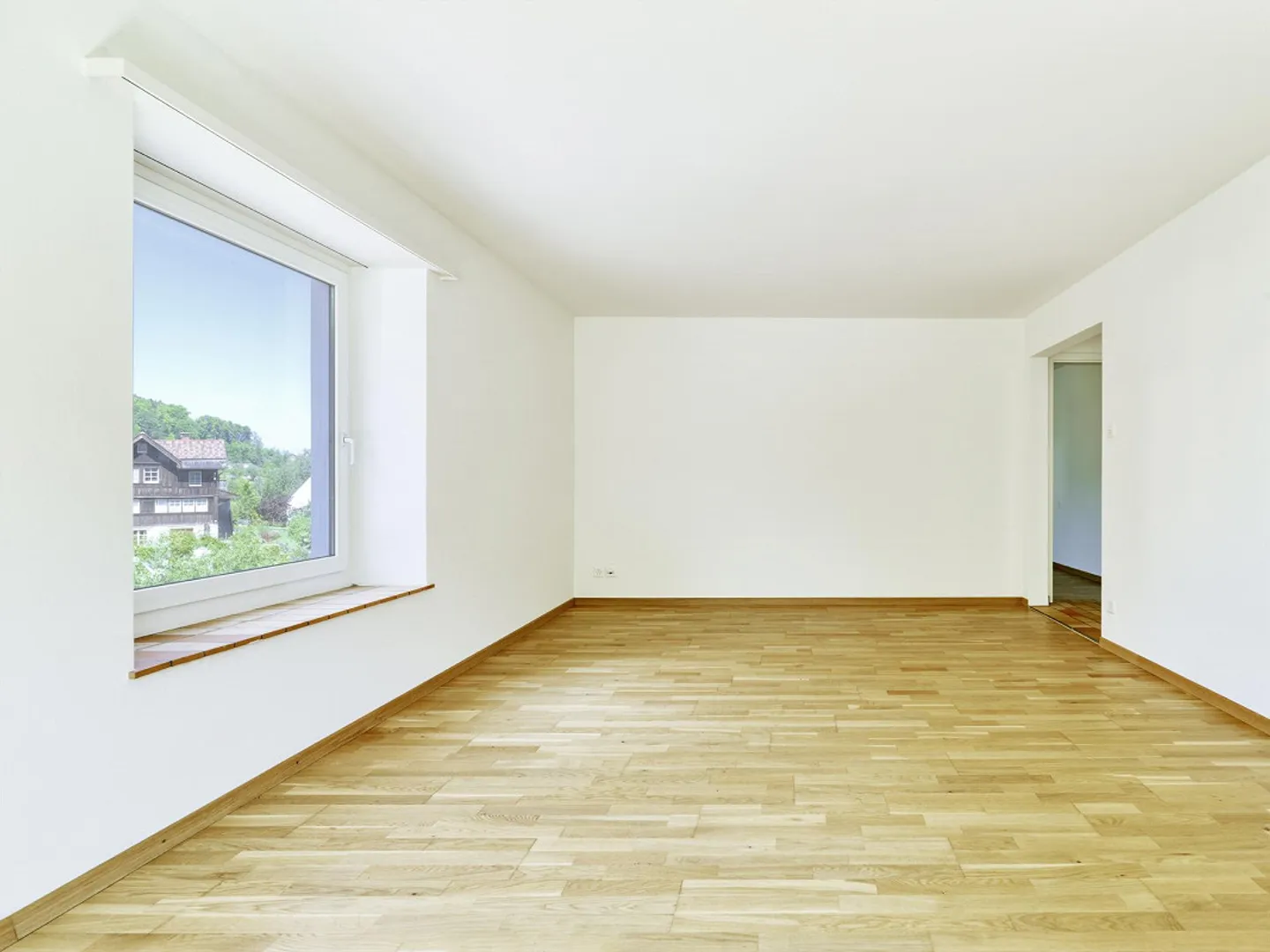 Helle und lichtdurchflutete 4.5 Zimmer Wohnung an sehr ruhiger Lage - Foto 5 von 6