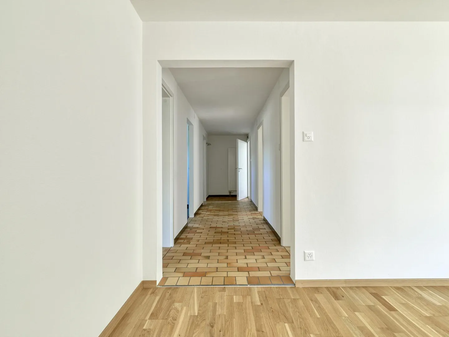 Helle und lichtdurchflutete 4.5 Zimmer Wohnung an sehr ruhiger Lage - Foto 6 von 6