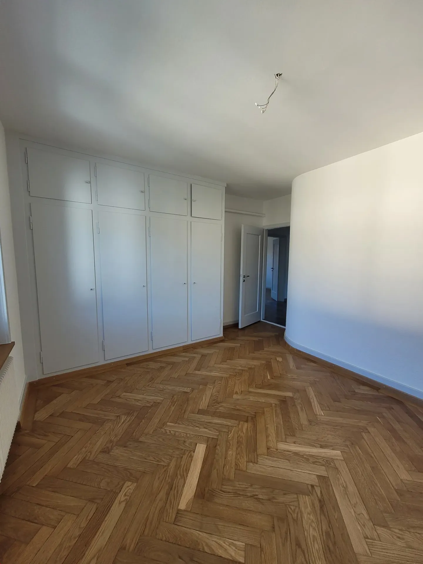 Bright 3-room apartment with two balconies - Photo 12 of 13