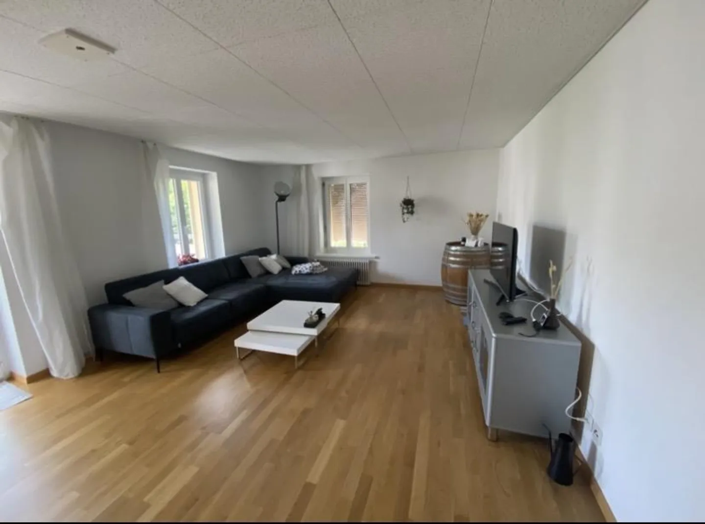 Helle 4-Zimmer-Wohnung mit Balkon - Foto 1 von 6