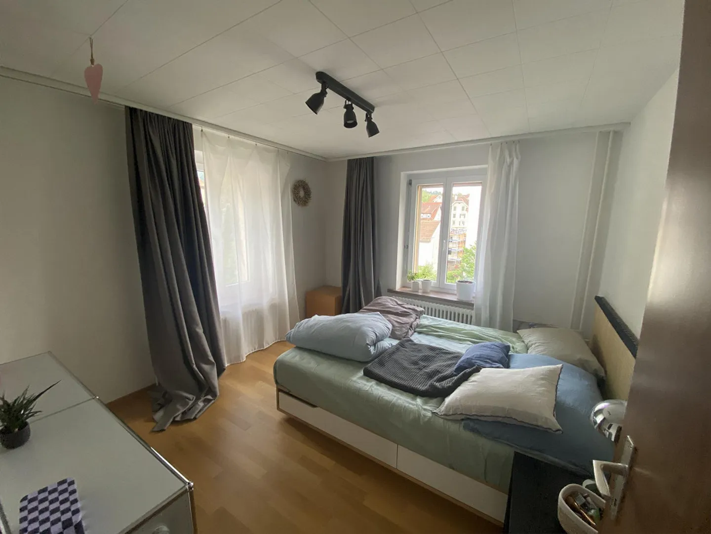Helle 4-Zimmer-Wohnung mit Balkon - Foto 4 von 6