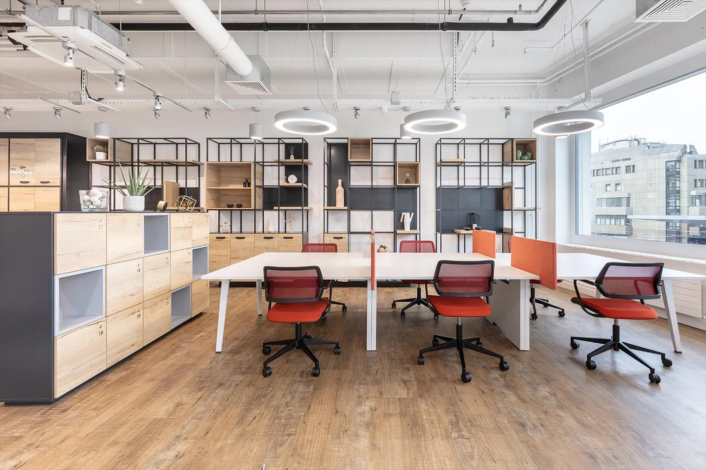 Accès tout compris aux espaces de coworking à Regus Main Station - Photo 4 sur 8
