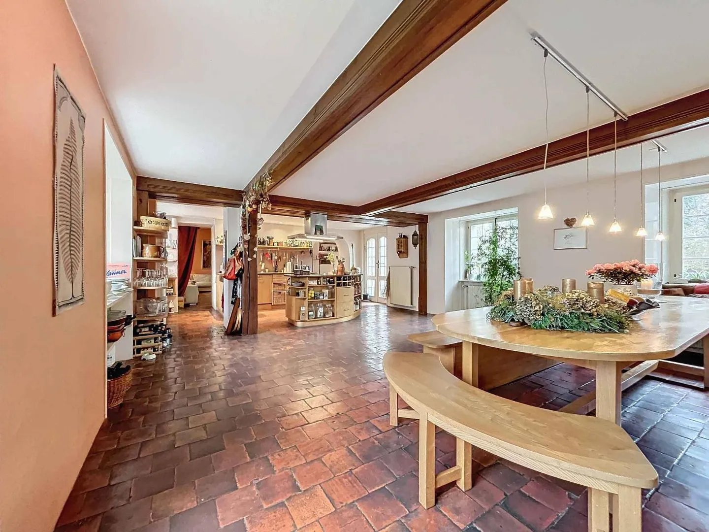 Una proprietà straordinaria piena di storia - Un'opportunità rara sul mercato! - Foto 7 di 13