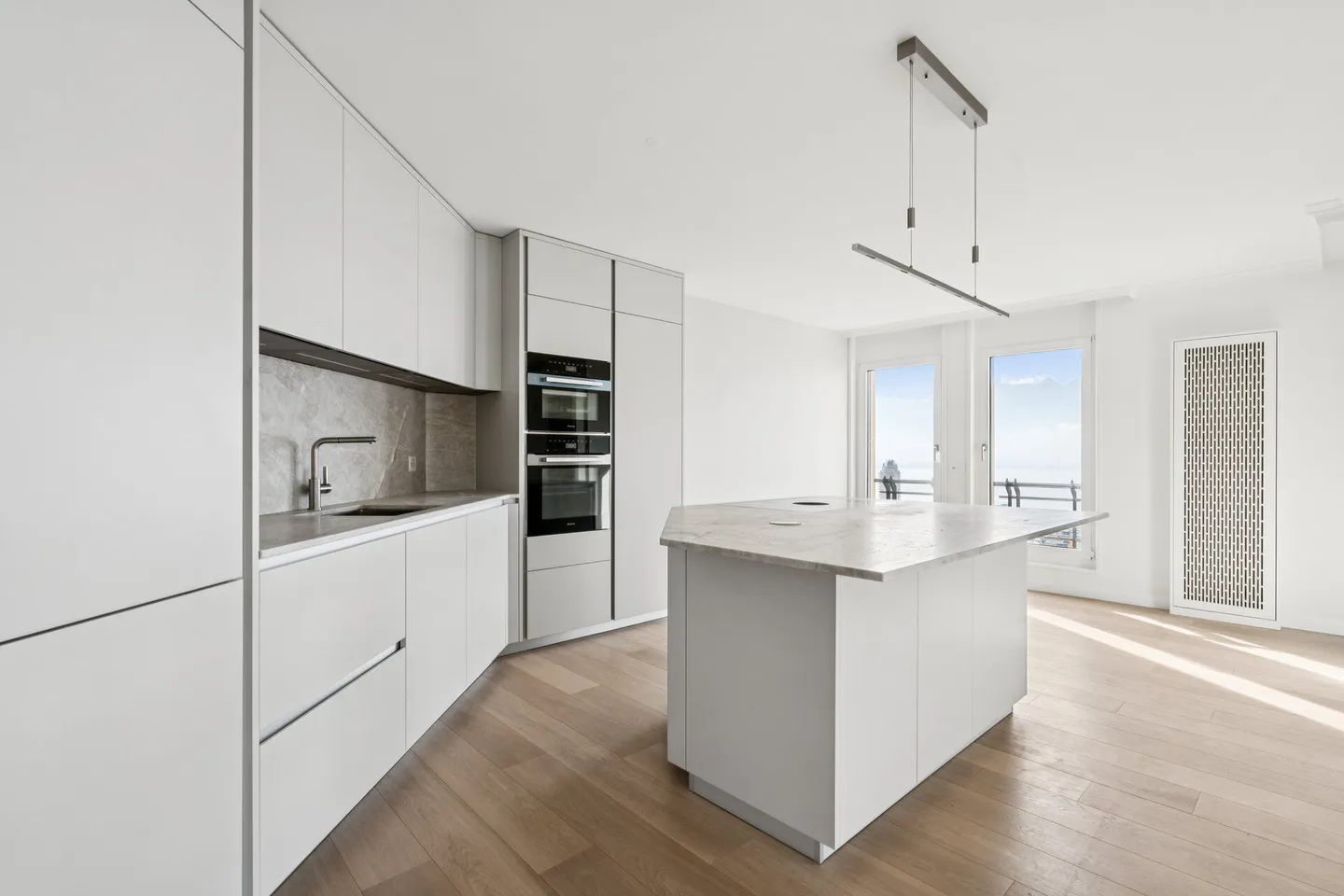 Magnifico appartamento a Montreux con vista mozzafiato sul lago e sulle Alpi - Foto 3 di 10