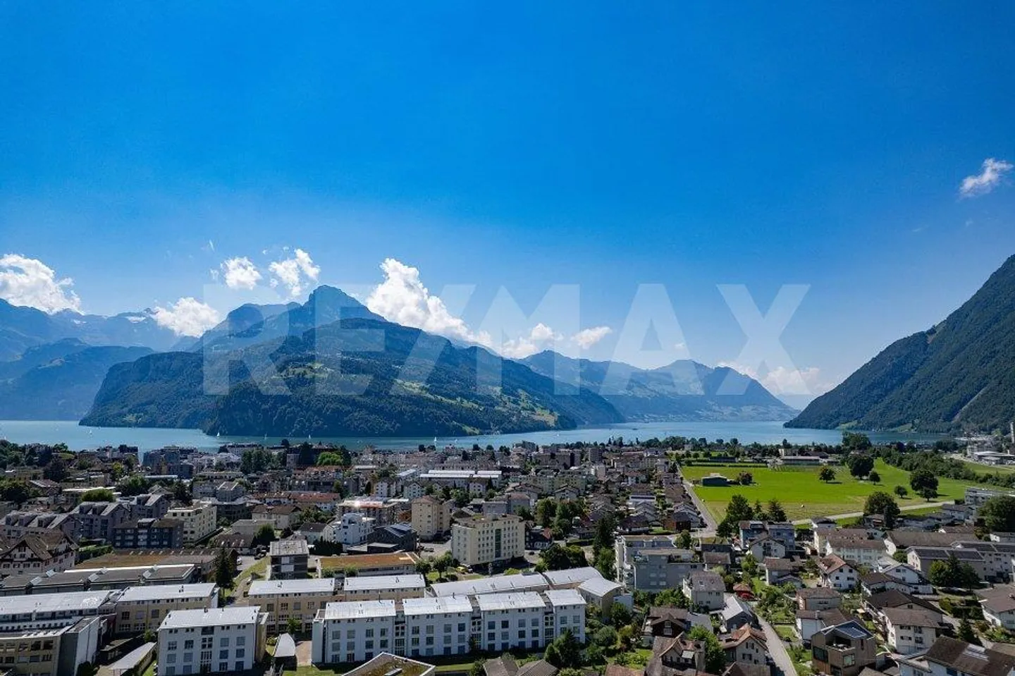 NUOVA COSTRUZIONE, moderno appartamento di 4,5 stanze, 001 piano terra, design degli spazi individuale, Brunnen - Foto 13 di 13