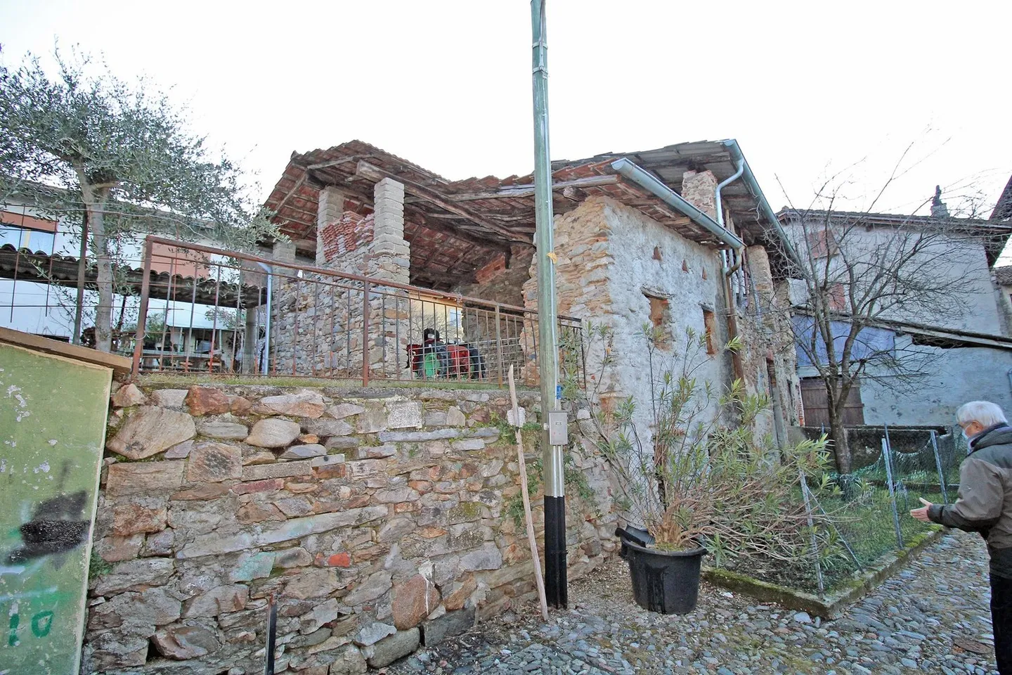 Casa da nucleo + terreno edificabile - Photo 12 of 13