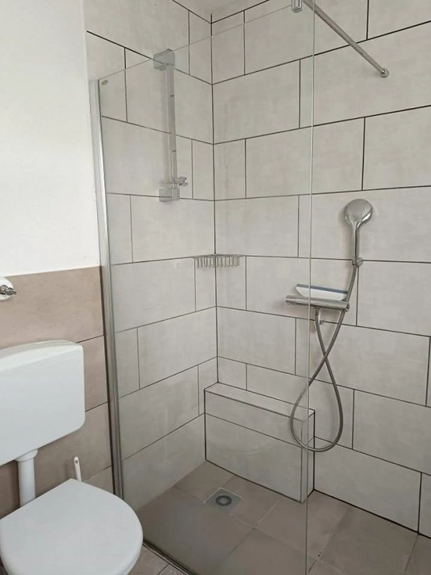 Casa unifamiliare per amanti del giardino - Foto 11 di 16