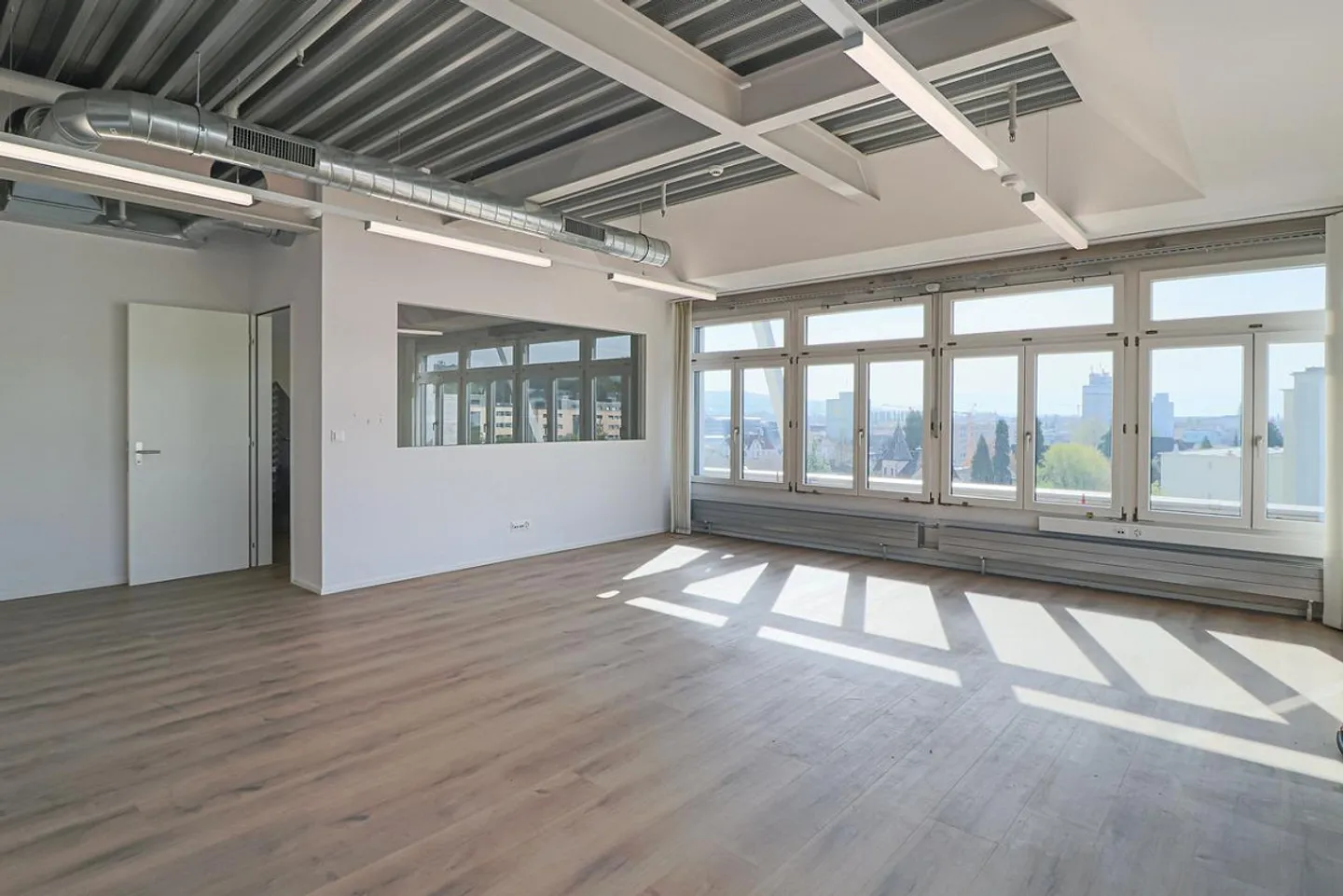 Spazio commerciale versatile a Sursee - Foto 2 di 6