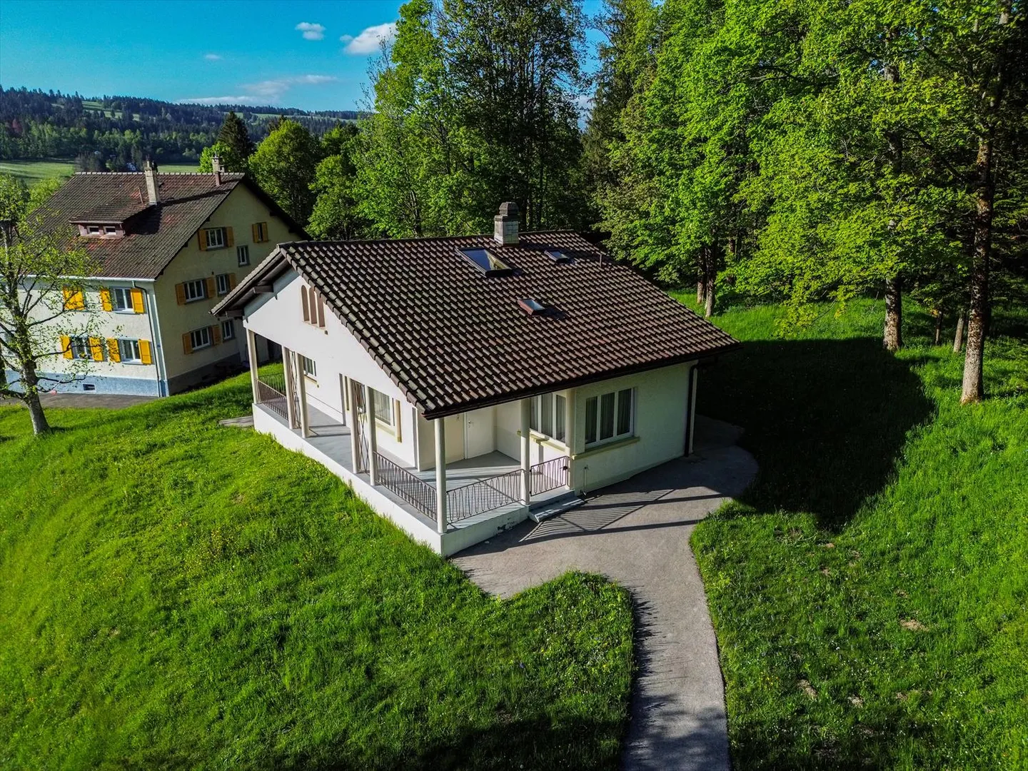 Villa 7,5 Zimmer - Foto 2 von 11