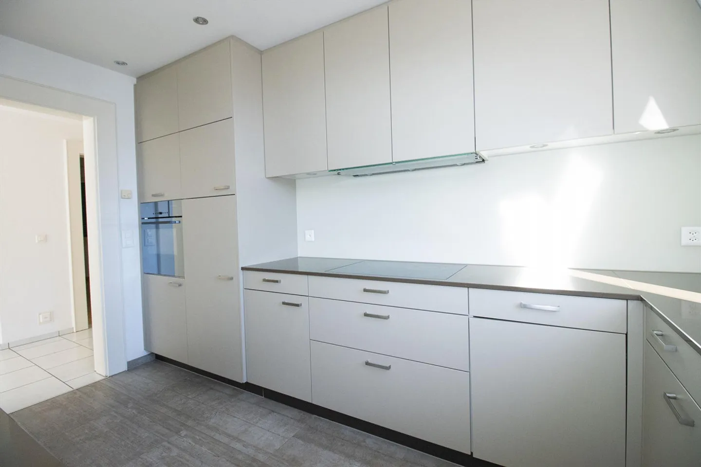 Beautiful 6½-room penthouse apartment in the heart of Cham - Photo 6 of 20