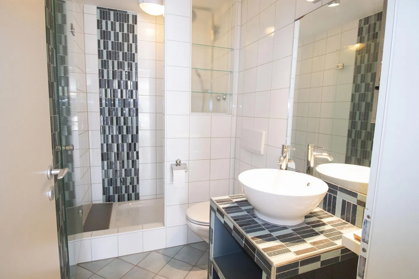 Beautiful 6½-room penthouse apartment in the heart of Cham - Photo 12 of 20