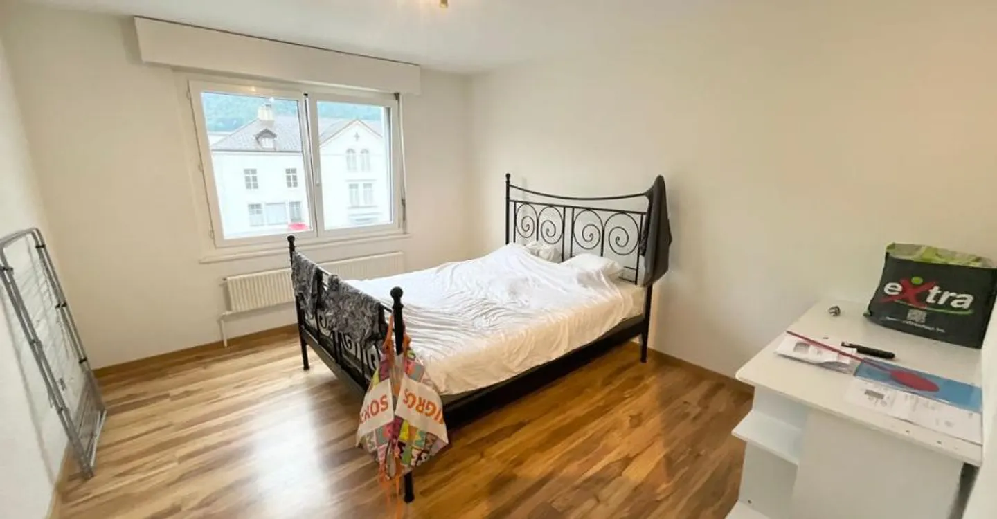 Bright 2-room apartment - Photo 3 of 4
