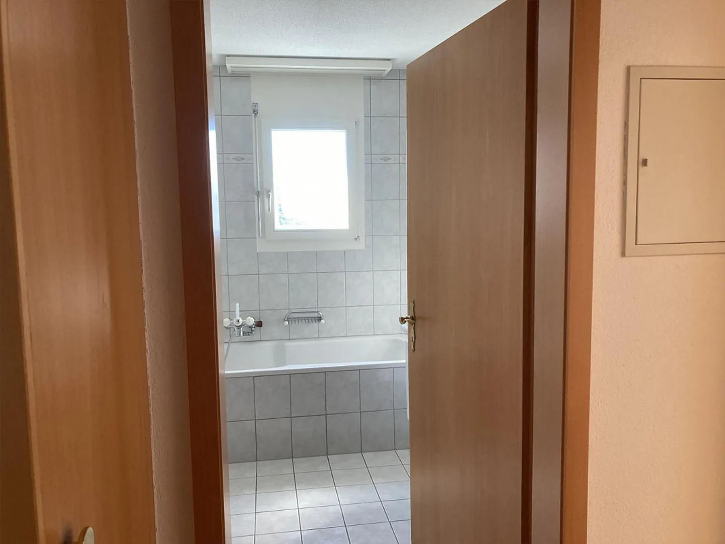 Bellissimo appartamento di 2,5 stanze, situato centralmente vicino alla stazione di Wil - Foto 6 di 7