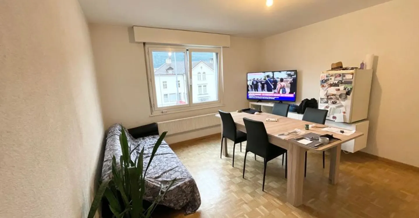 Bright 2-room apartment - Photo 2 of 4