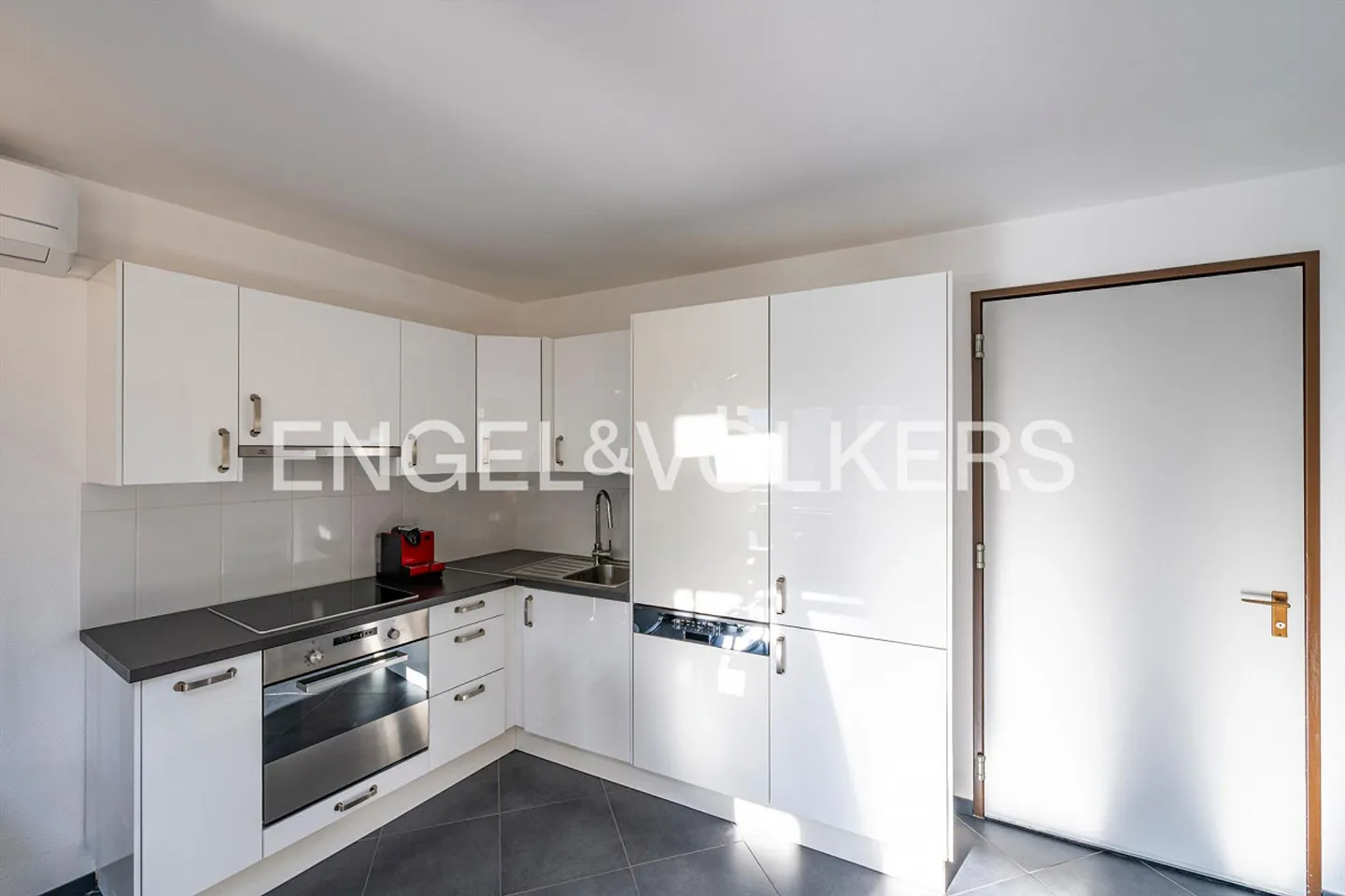 Appartamento moderno in Via Borgo ad Ascona (110) - Foto 4 di 8