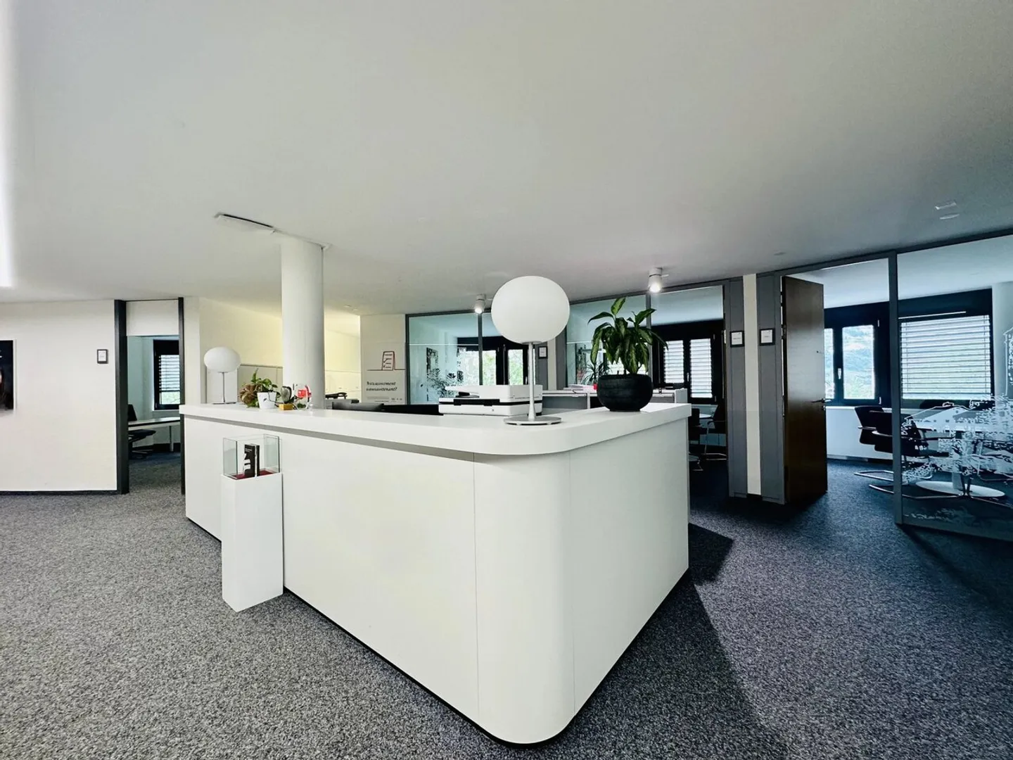 Hochwertige Büros am Platz du Midi - strategische Lage in Sion - Foto 1 von 12