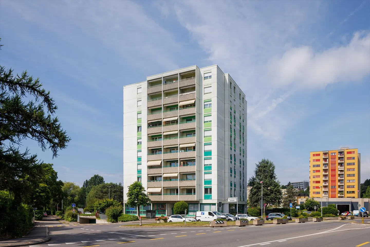 2.5 Room Apartment - Photo 2 of 3