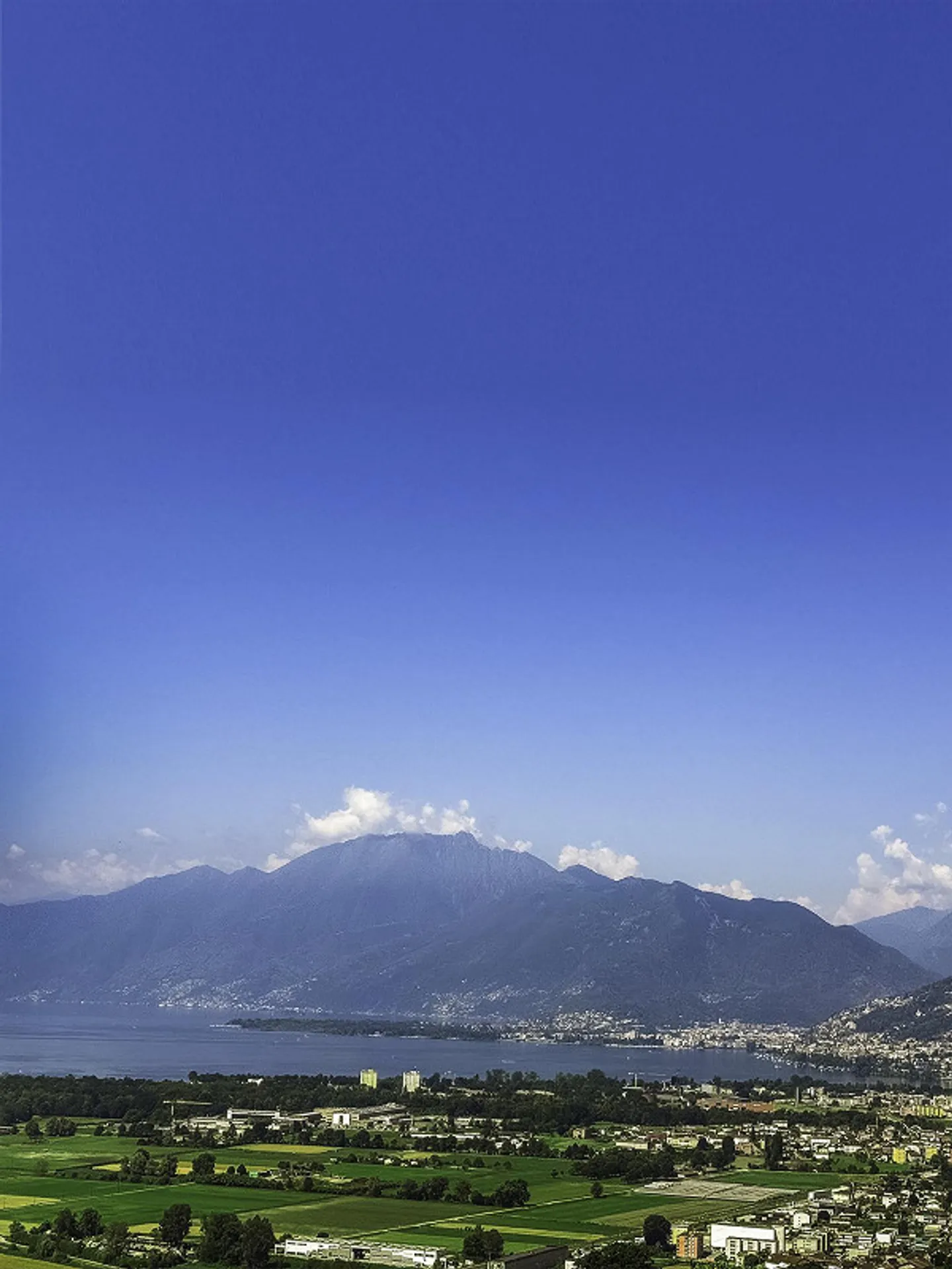 Villa nella natura, con vista panoramica sul Lago Maggiore - Foto 12 di 21