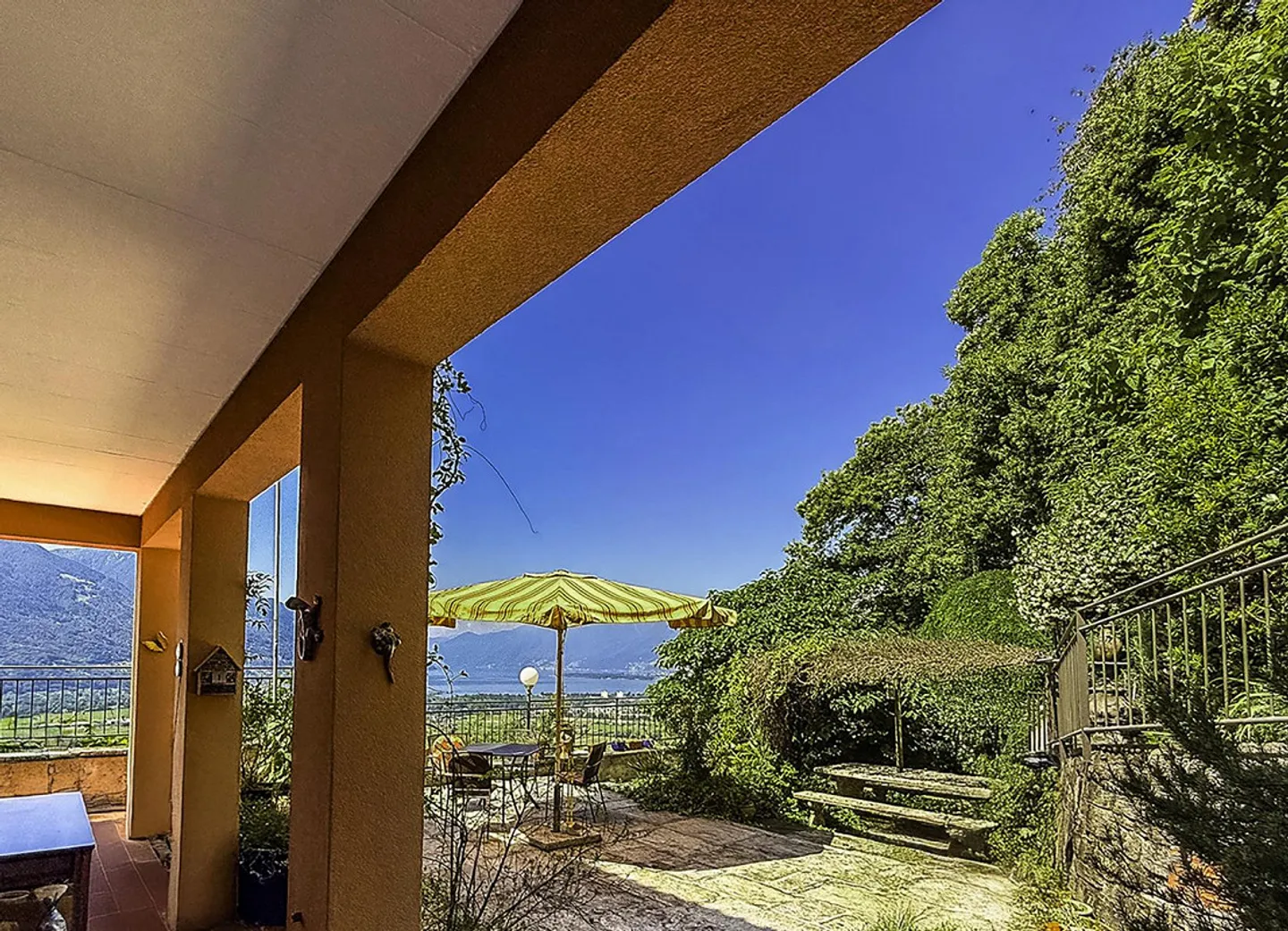 Villa nella natura, con vista panoramica sul Lago Maggiore - Foto 7 di 21
