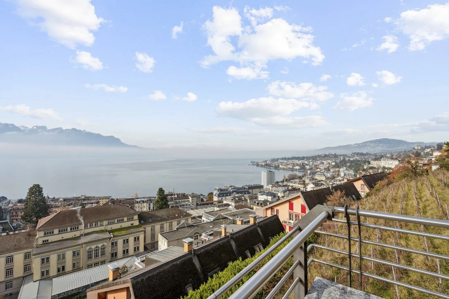 Magnifico appartamento a Montreux con vista mozzafiato sul lago e sulle Alpi - Foto 9 di 10
