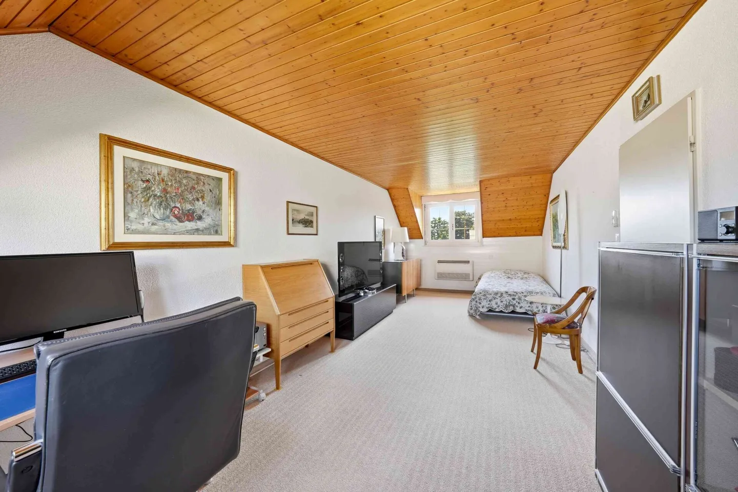 Duplex with large garden - Photo 12 of 20