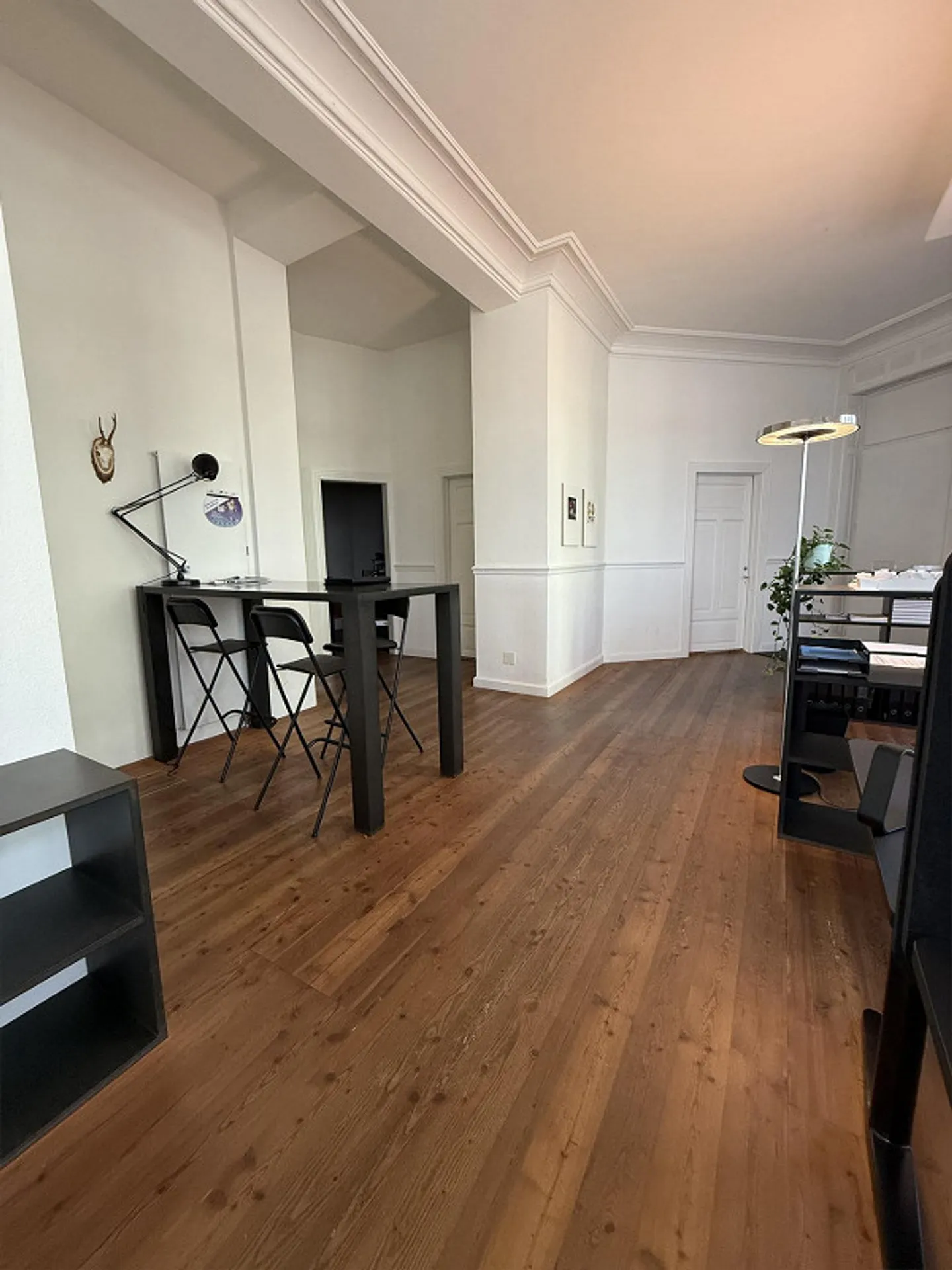 Bureau attrayant au rez-de-chaussée dans un emplacement central à Lucerne - Photo 1 sur 7