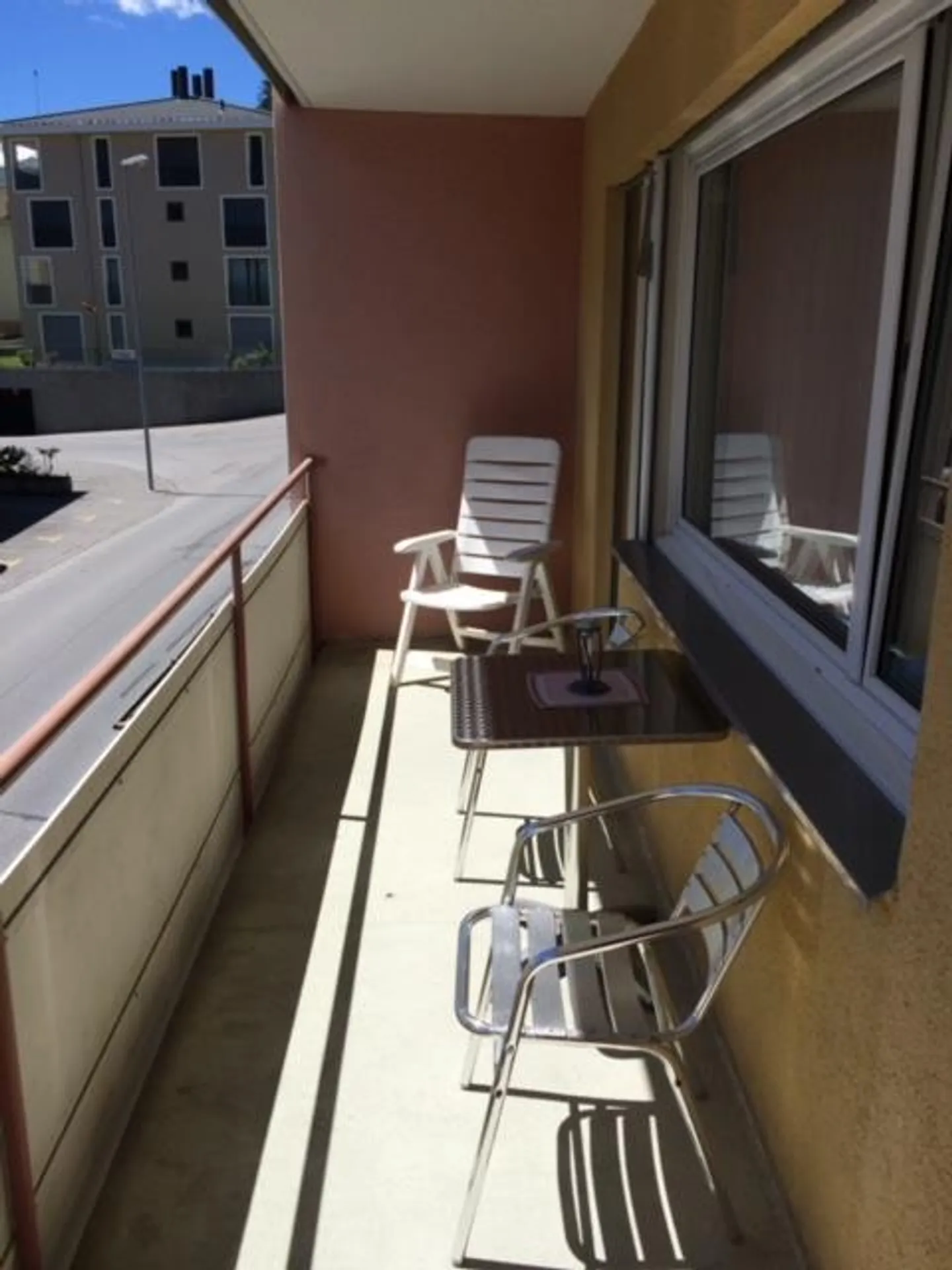 Studio with indoor pool - Photo 9 of 14