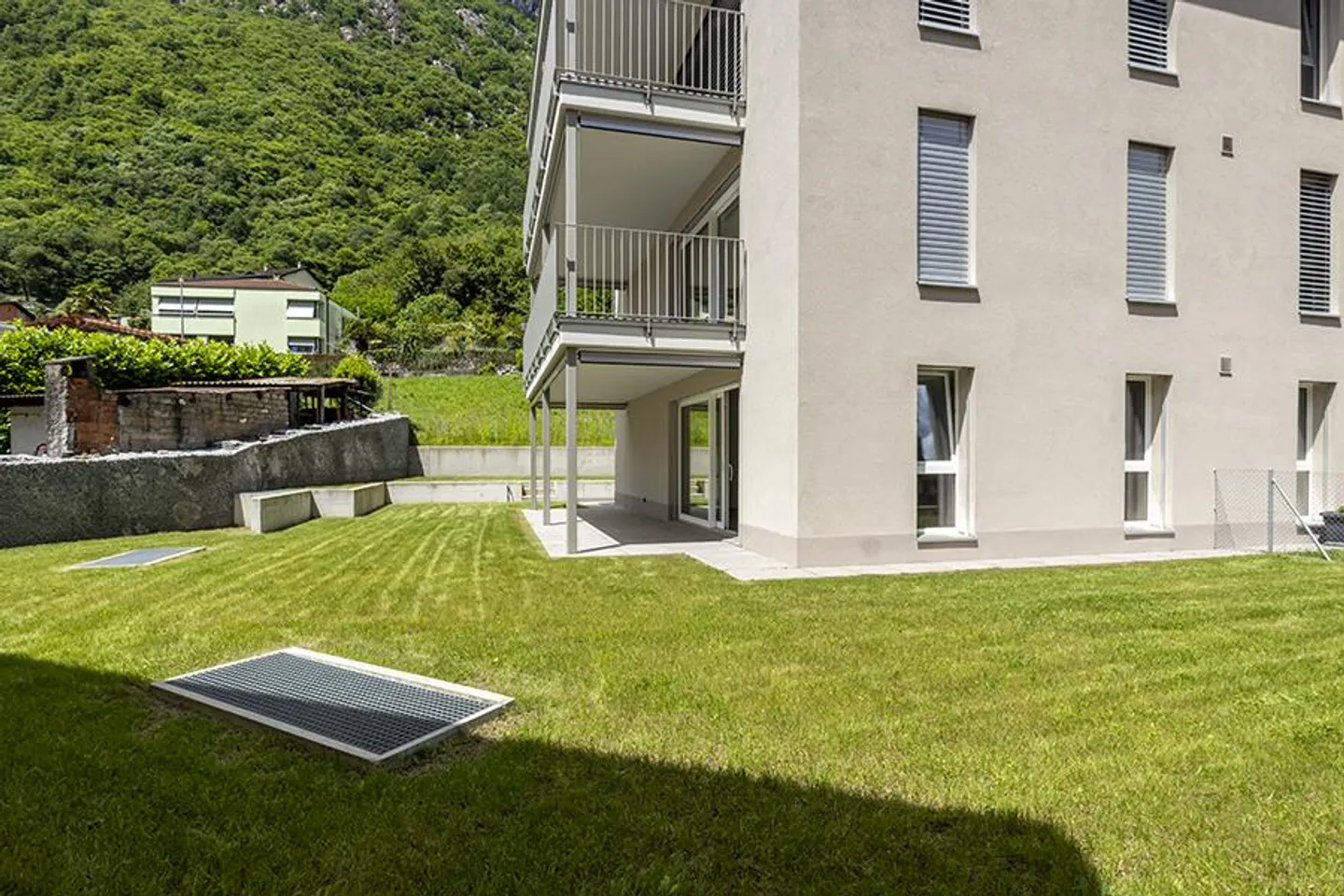 (LOCATION AVEC OPTION D'ACHAT) MODERNE 3.5 PIÈCES AVEC JARDIN À LUMINO - Photo 11 sur 21