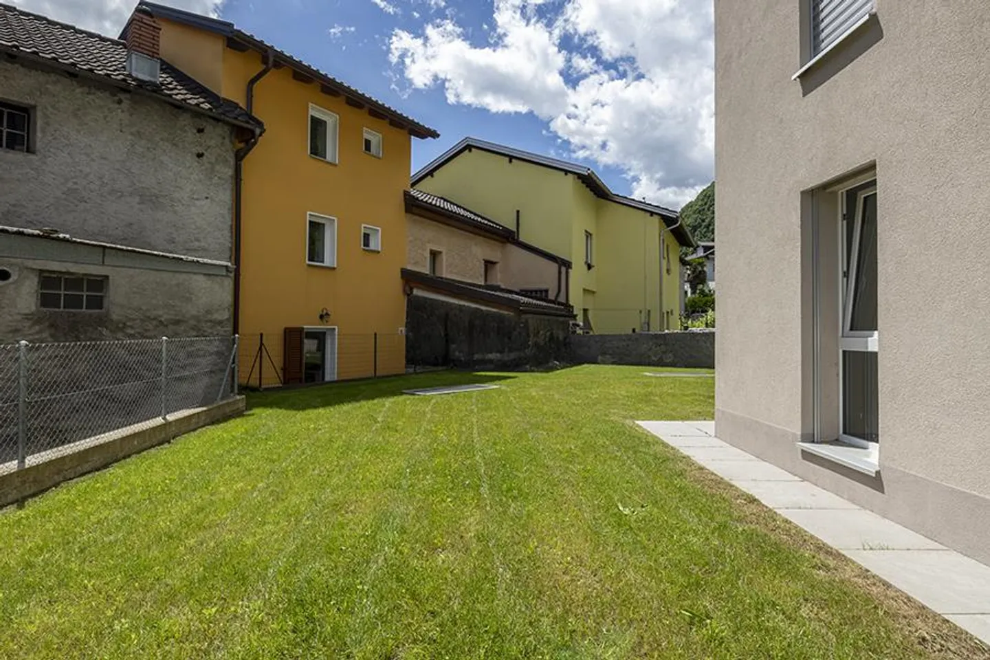 (LOCATION AVEC OPTION D'ACHAT) MODERNE 3.5 PIÈCES AVEC JARDIN À LUMINO - Photo 12 sur 21