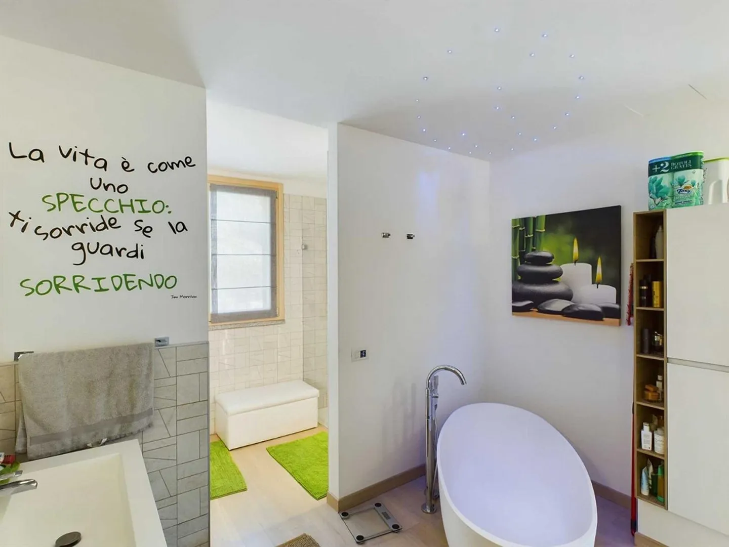 "Prestigiosa villa con giardino, piscina interna e wellness" - Foto 7 di 19