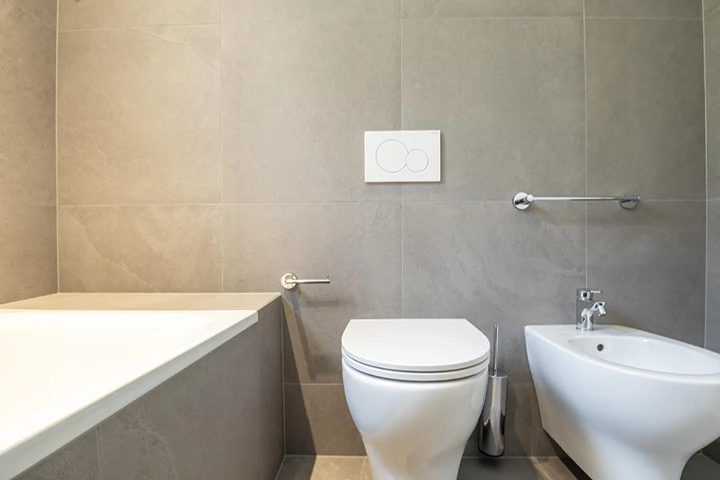 (LOCATION AVEC OPTION D'ACHAT) MODERNE 3.5 PIÈCES AVEC JARDIN À LUMINO - Photo 21 sur 21