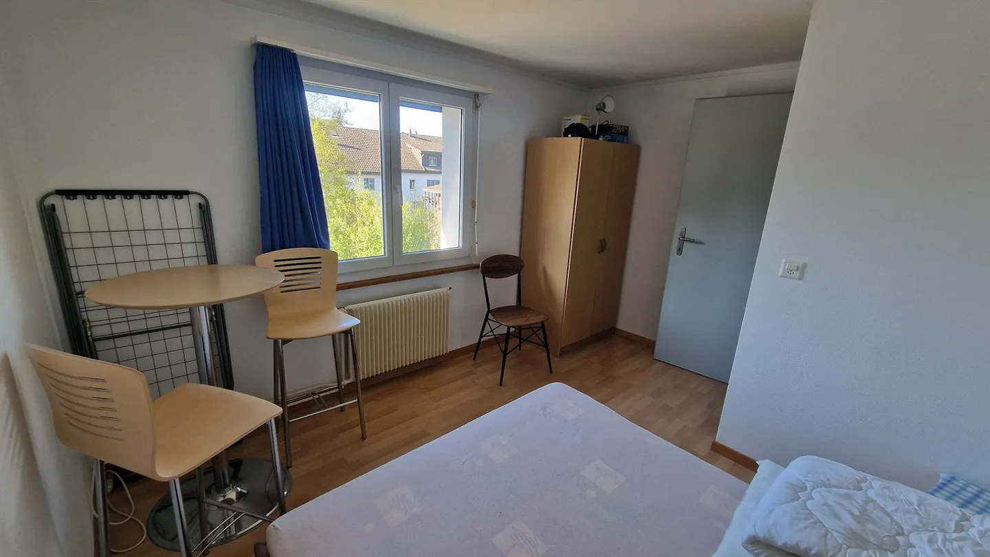 Appartamento affascinante e accogliente di 3.5 stanze, con balcone + area giardino - Foto 12 di 16