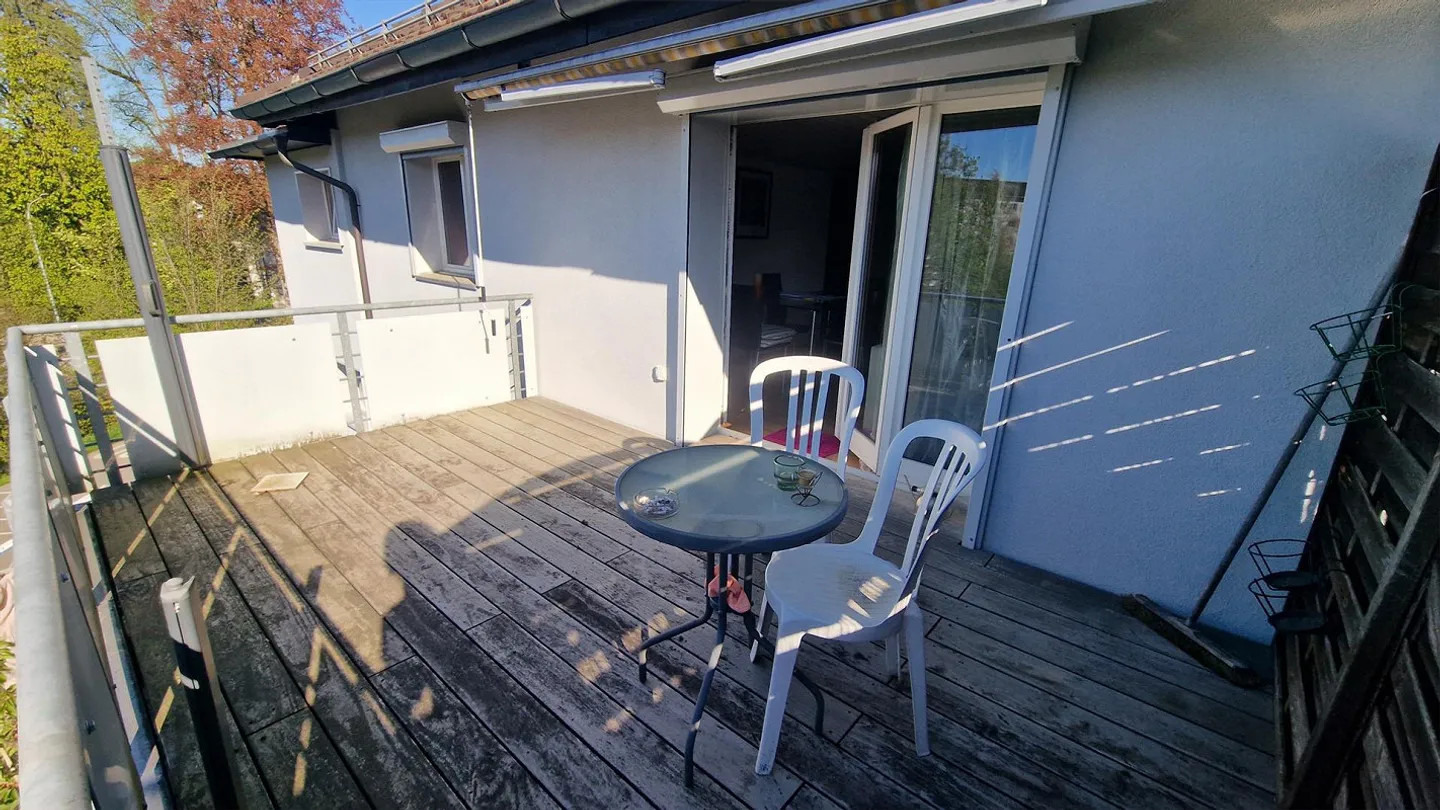 Appartamento affascinante e accogliente di 3.5 stanze, con balcone + area giardino - Foto 14 di 16