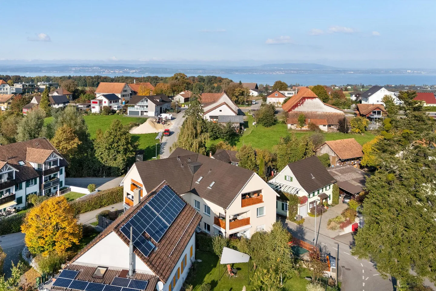 Nearly new 4.5 room apartment in Zuben - Photo 1 of 12