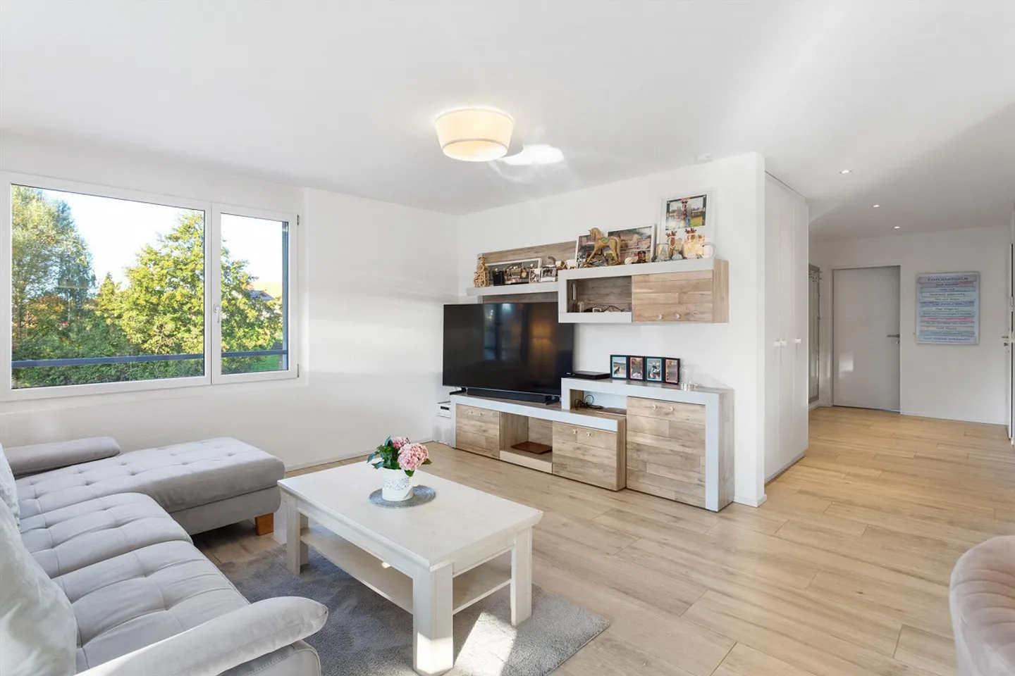 Nearly new 4.5 room apartment in Zuben - Photo 6 of 12