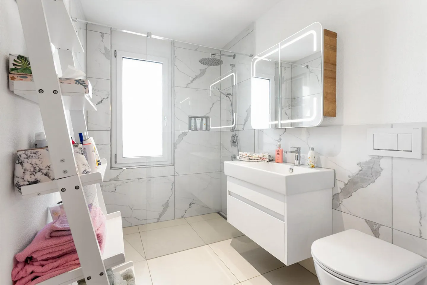 Nearly new 4.5 room apartment in Zuben - Photo 9 of 12