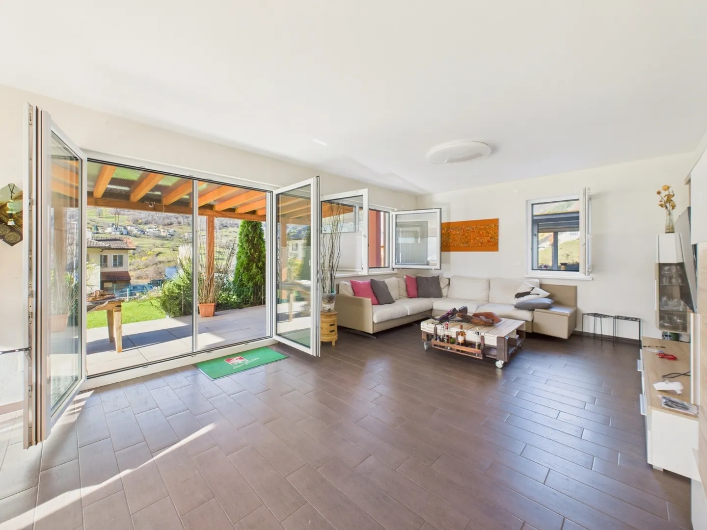 Villa charmante à Blenio – design moderne et espaces généreux dans un cadre pittoresque - Photo 5 sur 13